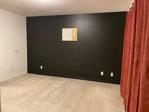 172 Covewood Green Ne, Calgary, AB - Indoor Photo Showing Other Room