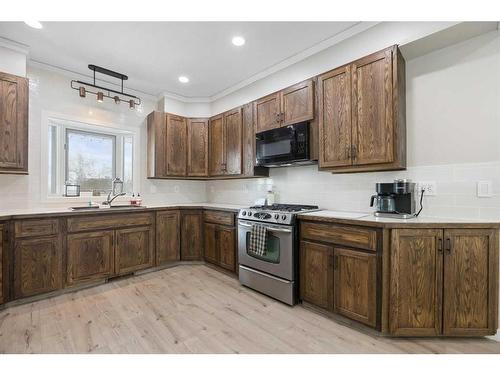 127 2Nd Avenue West, Hussar, AB - Indoor Photo Showing Kitchen