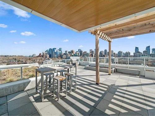 908-1107 Gladstone Road Nw, Calgary, AB - Outdoor With View With Exterior