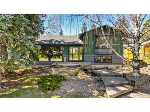213 Wildwood Drive Sw, Calgary, AB - Outdoor With Deck Patio Veranda With Exterior