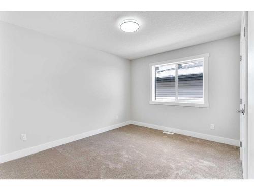 535 Clydesdale Way, Cochrane, AB - Indoor Photo Showing Other Room