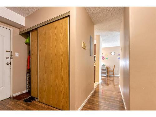 607-116 3 Avenue Se, Calgary, AB - Indoor Photo Showing Other Room