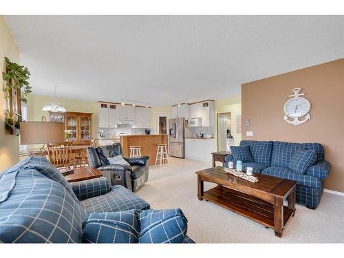 133 Cranfield Park Se, Calgary, AB - Indoor Photo Showing Living Room