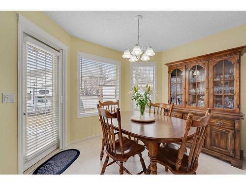 133 Cranfield Park Se, Calgary, AB - Indoor Photo Showing Dining Room