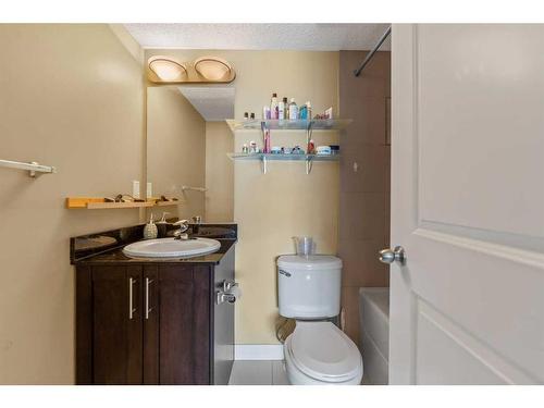 202-195 Kincora Glen Road Nw, Calgary, AB - Indoor Photo Showing Bathroom