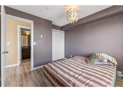 202-195 Kincora Glen Road Nw, Calgary, AB - Indoor Photo Showing Bedroom