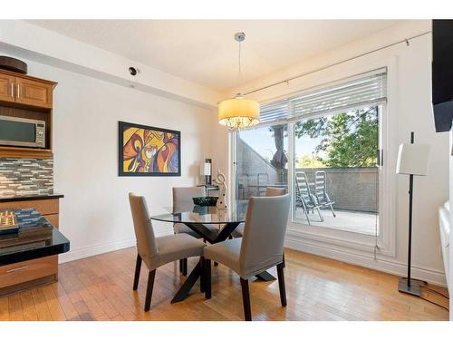 205-4 14 Street Nw, Calgary, AB - Indoor Photo Showing Dining Room