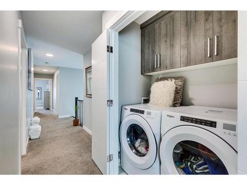 173 Baysprings Gardens Sw, Airdrie, AB - Indoor Photo Showing Laundry Room