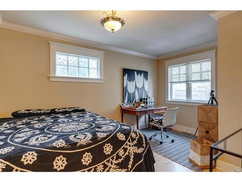 3607 1 Street Sw, Calgary, AB - Indoor Photo Showing Bedroom