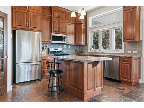 4301 39 Avenue, Ponoka, AB - Indoor Photo Showing Kitchen