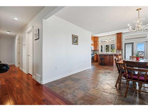 4301 39 Avenue, Ponoka, AB - Indoor Photo Showing Dining Room