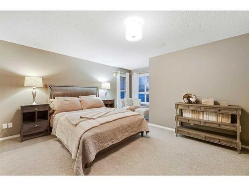 9322 14 Avenue Sw, Calgary, AB - Indoor Photo Showing Bedroom