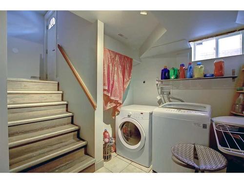 2135 16A Street Sw, Calgary, AB - Indoor Photo Showing Laundry Room