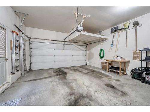 230 Hamptons Park Nw, Calgary, AB - Indoor Photo Showing Garage