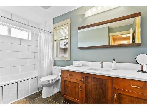 90 Evergreen Common Sw, Calgary, AB - Indoor Photo Showing Bathroom