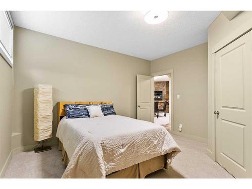 90 Evergreen Common Sw, Calgary, AB - Indoor Photo Showing Bedroom