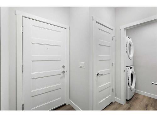 111-55 Wolf Hollow Crescent Se, Calgary, AB - Indoor Photo Showing Laundry Room