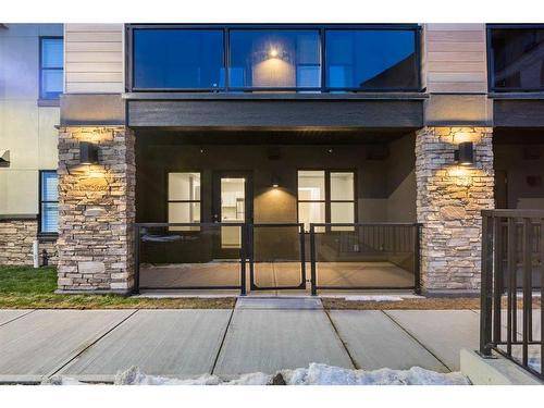 111-55 Wolf Hollow Crescent Se, Calgary, AB - Outdoor
