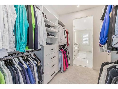 276 Cranbrook Point Se, Calgary, AB - Indoor With Storage