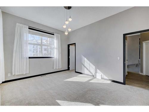 67 Prestwick Gardens Se, Calgary, AB - Indoor Photo Showing Other Room
