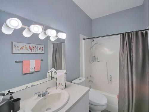 262 Chaparral Court Se, Calgary, AB - Indoor Photo Showing Bathroom