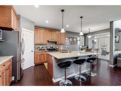 7 Cranridge Bay Se, Calgary, AB - Indoor Photo Showing Kitchen With Stainless Steel Kitchen With Upgraded Kitchen