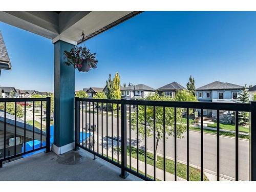 4720 Elgin Avenue Se, Calgary, AB - Outdoor With Balcony With Exterior