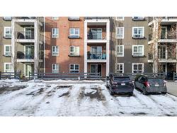 4110-279 copperpond common  Calgary, AB T2Z 1C6