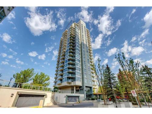 2303-77 Spruce Place Sw, Calgary, AB - Outdoor With Balcony With Facade