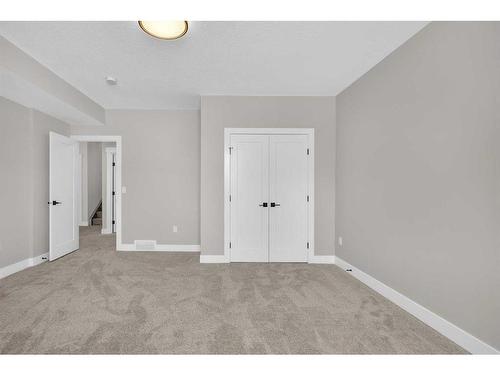 129 South Shore View, Chestermere, AB - Indoor Photo Showing Other Room