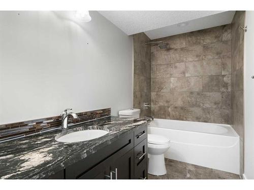 379 Mountain Park Drive Se, Calgary, AB - Indoor Photo Showing Bathroom