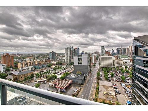 1701-220 12 Avenue Se, Calgary, AB - Outdoor With View