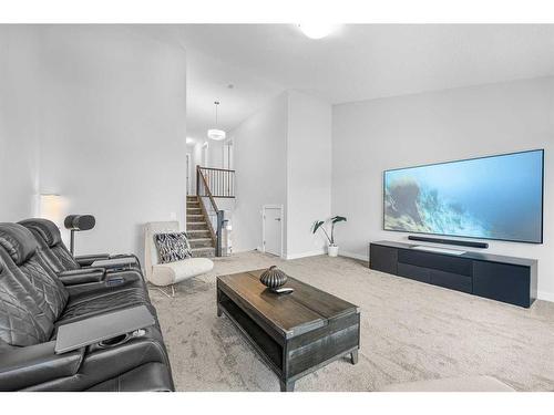 602 Creekstone Circle Sw, Calgary, AB - Indoor Photo Showing Living Room