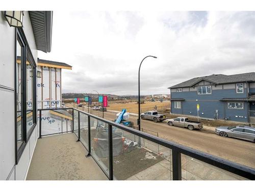 602 Creekstone Circle Sw, Calgary, AB - Outdoor With Exterior
