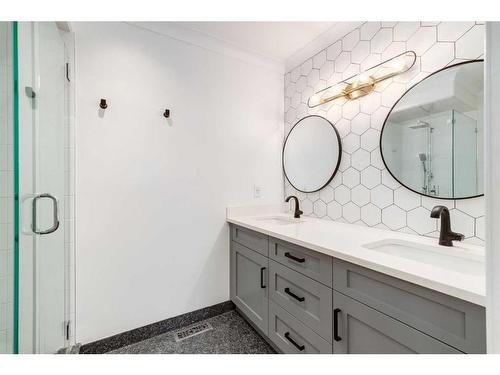 3356 Varna Crescent Nw, Calgary, AB - Indoor Photo Showing Bathroom
