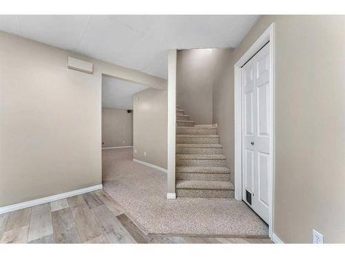 141 West Lakeview Point, Chestermere, AB - Indoor Photo Showing Other Room