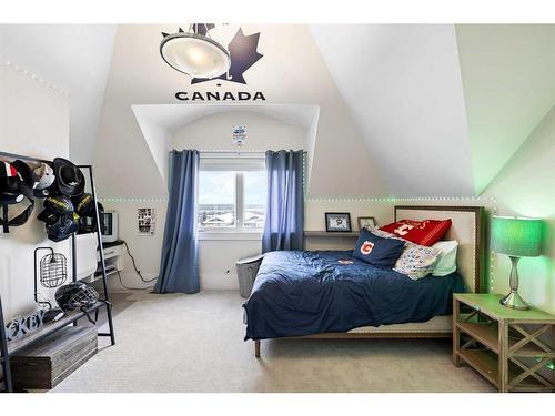 20 Spring Valley Way Sw, Calgary, AB - Indoor Photo Showing Bedroom