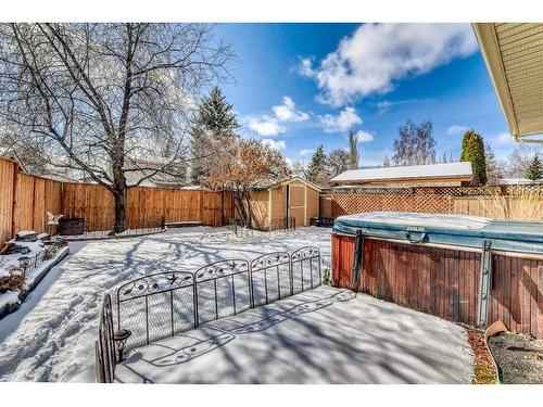 262 Shawnessy Drive Sw, Calgary, AB - Outdoor