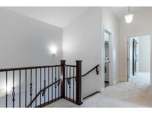2047 48 Avenue Sw, Calgary, AB - Indoor Photo Showing Other Room