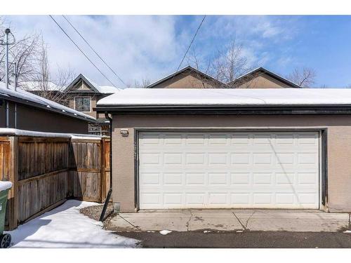 2047 48 Avenue Sw, Calgary, AB - Outdoor With Exterior
