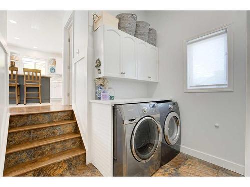 114 West Terrace Point, Cochrane, AB - Indoor Photo Showing Laundry Room