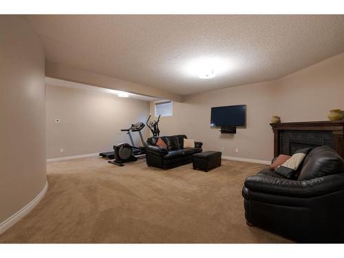 79 Westpark Court Sw, Calgary, AB - Indoor Photo Showing Other Room