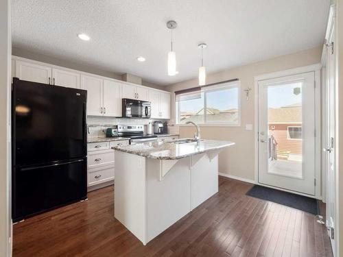 169 Evansridge Circle Nw, Calgary, AB - Indoor Photo Showing Kitchen With Upgraded Kitchen