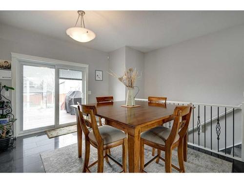 104 1 Avenue Se, Langdon, AB - Indoor Photo Showing Dining Room