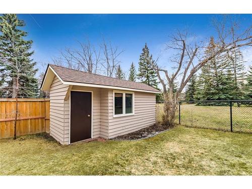 123 Canterville Drive Sw, Calgary, AB - Outdoor
