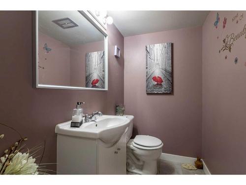 405-9930 Bonaventure Drive Se, Calgary, AB - Indoor Photo Showing Bathroom