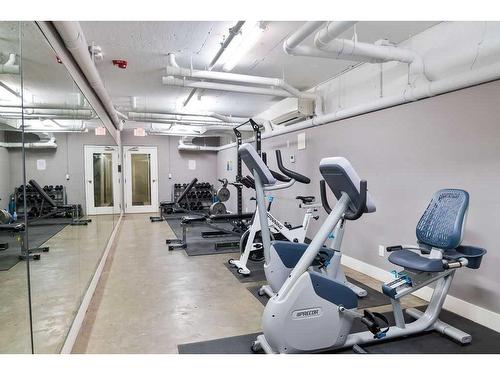 404-515 4 Avenue Ne, Calgary, AB - Indoor Photo Showing Gym Room