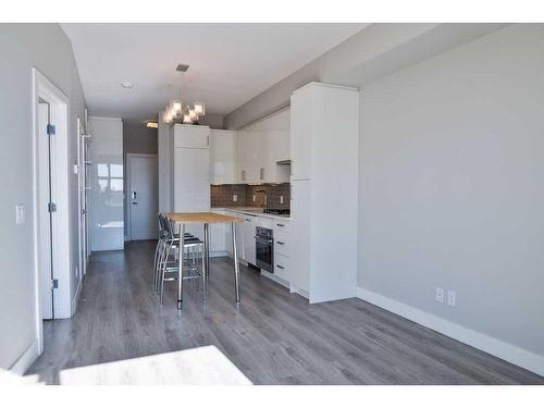 404-515 4 Avenue Ne, Calgary, AB - Indoor