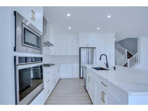 46 Legacy Glen Crescent Se, Calgary, AB - Indoor Photo Showing Kitchen With Upgraded Kitchen