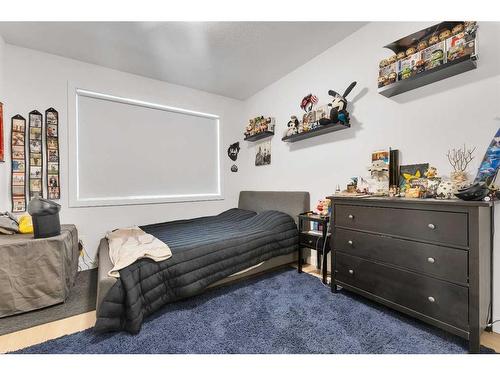 111-101 Panatella Square, Calgary, AB - Indoor Photo Showing Bedroom